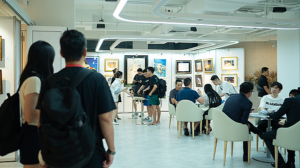 市场惊现V型反转，投资者该如何把握方向？